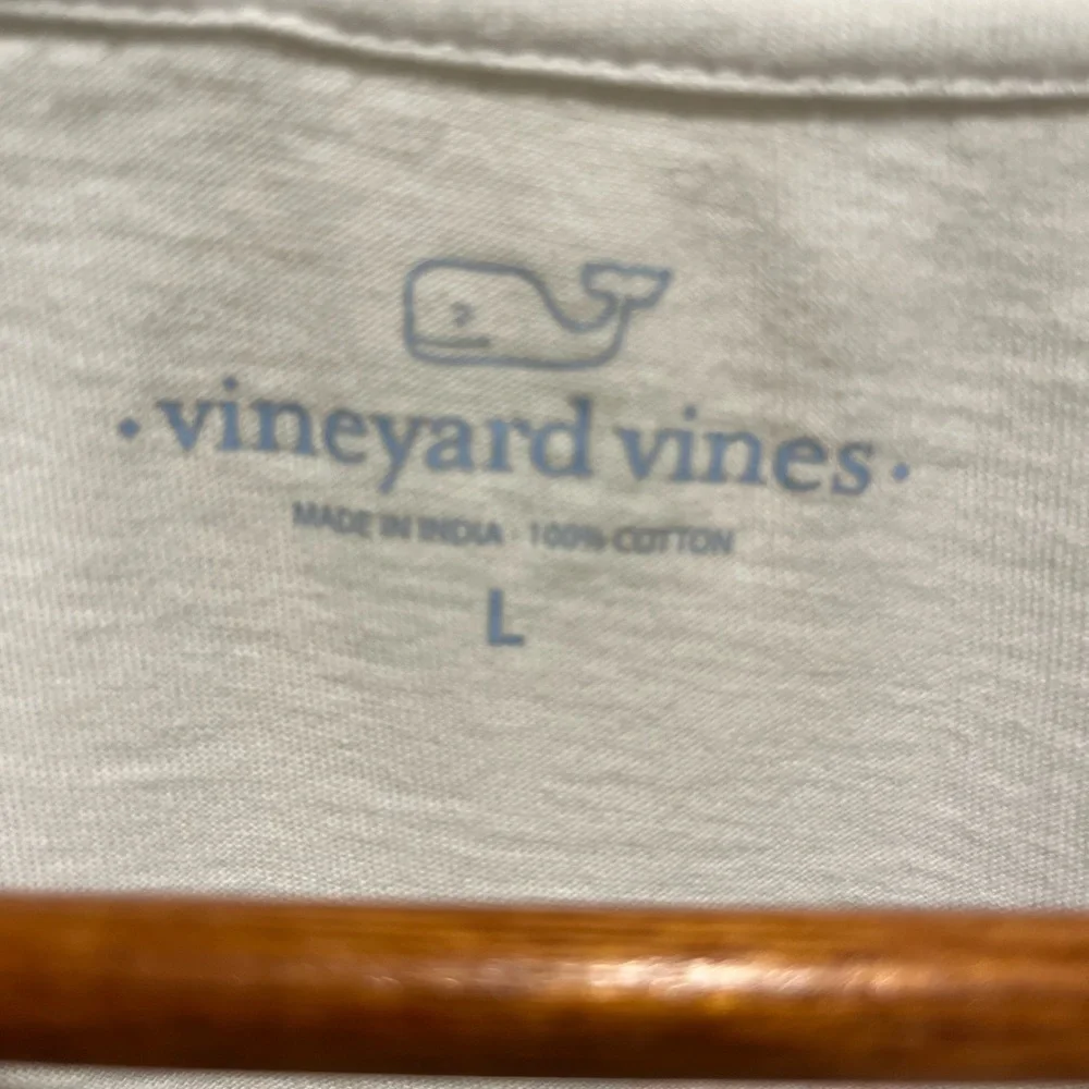 Women’s Vineyard Vines Tee Size L - Picture 4 of 4